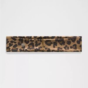 lululemon NWT True Leopard Headband